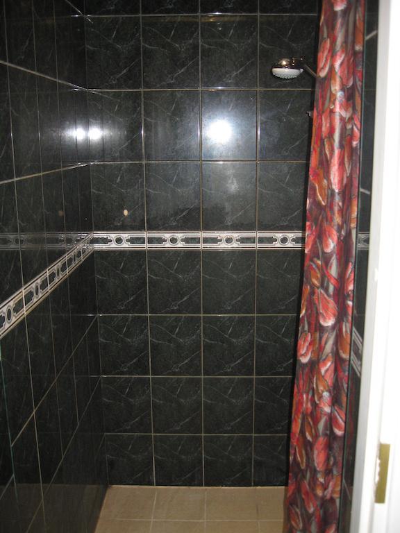Upmali Hotell Tērvete Rum bild